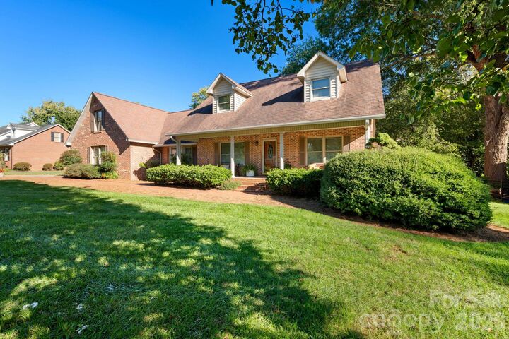 Property Photo:  990 Royal Drive  NC 28092 