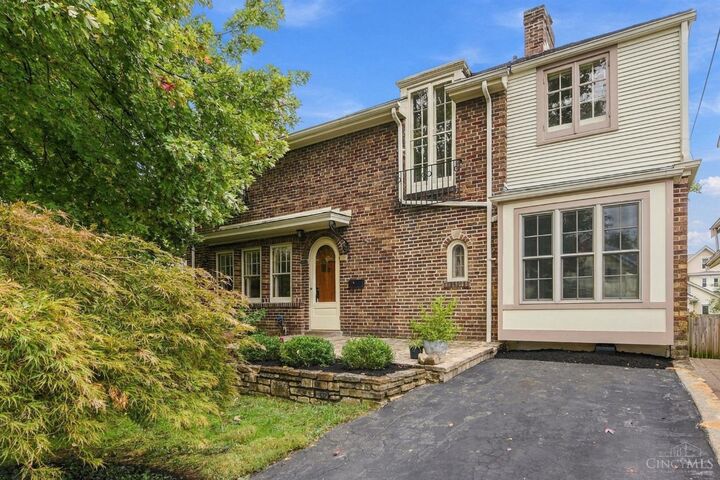 Property Photo: 3055 Springer Avenue OH 45208