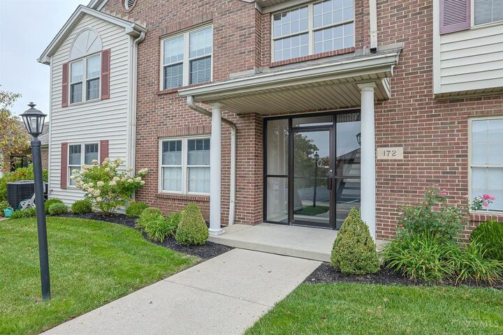 Property Photo: 172 Palisades Pointe OH 45238