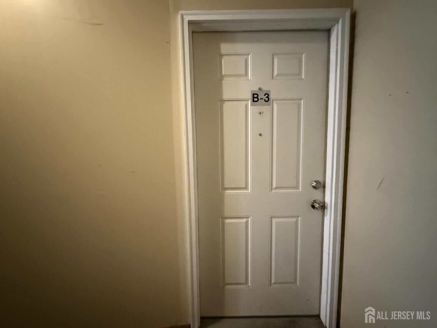 Property Photo: 600 N 6th Street B3 NJ 07107