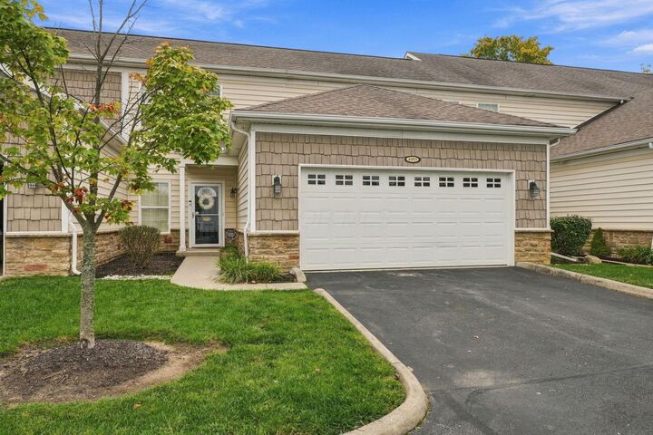 Property Photo:  6293 Albany Bend Drive  OH 43081 