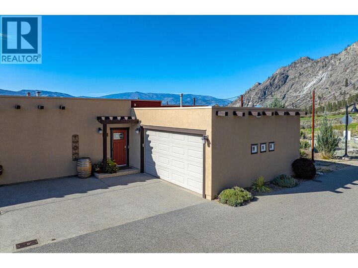 Property Photo:  2000 Valleyview Drive 6  BC V0H 1V6 