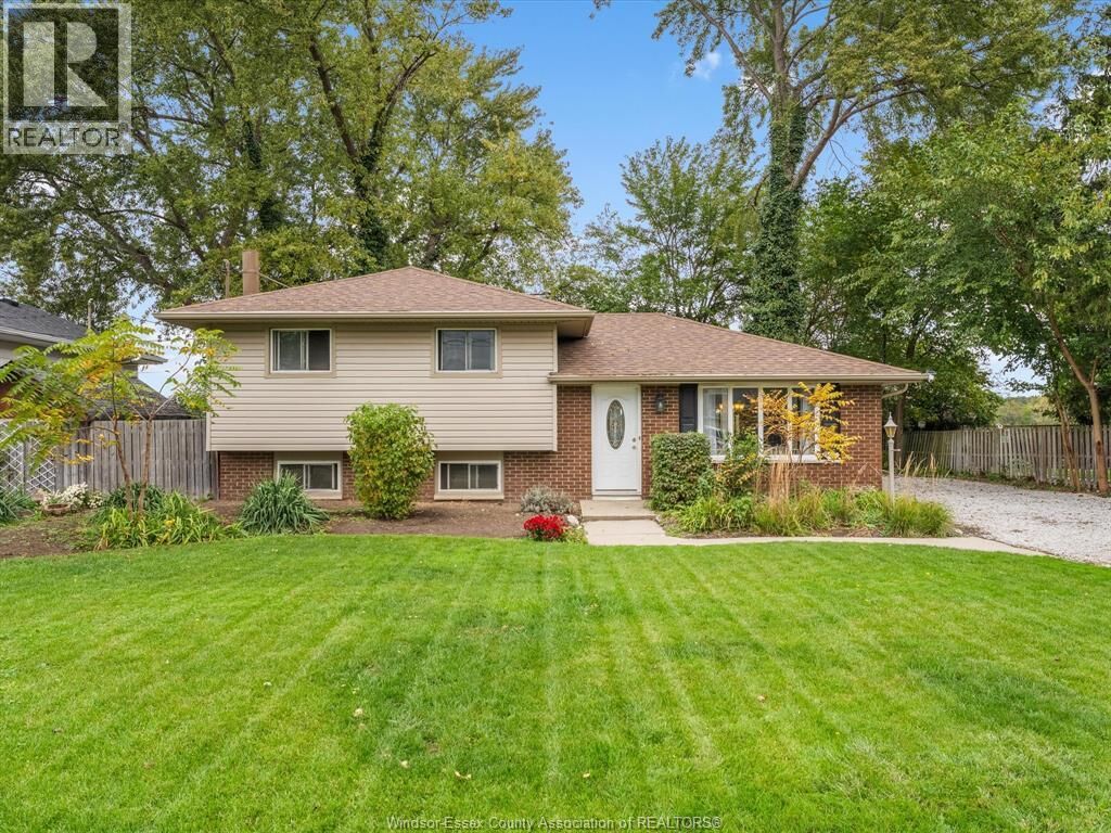 Property Photo:  445 Victory  ON N9J 1V8 