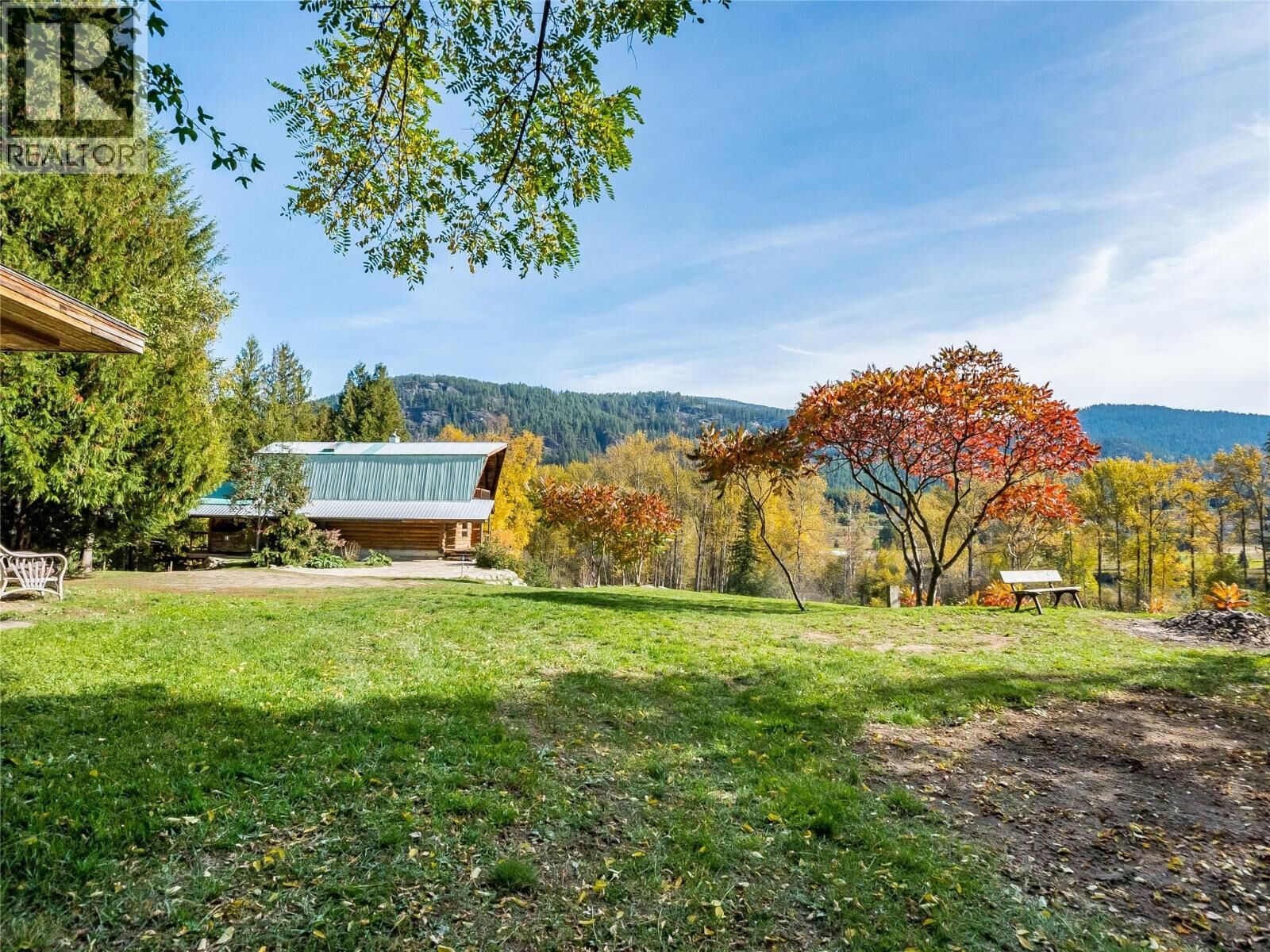 Photo de la propriété:  6238 Youngs Road  BC V0G 2J0 
