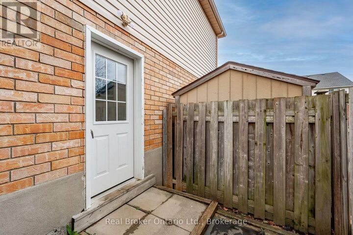 Property Photo:  14 Southcreek Trail B  ON N1G 4Y8 