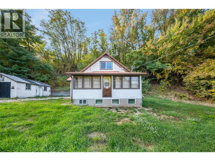 Property Photo:  283 Wellington Avenue  BC V1R 2K9 
