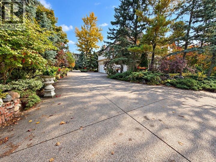 Property Photo:  1748 Caille Avenue 4  ON N8L 0J5 