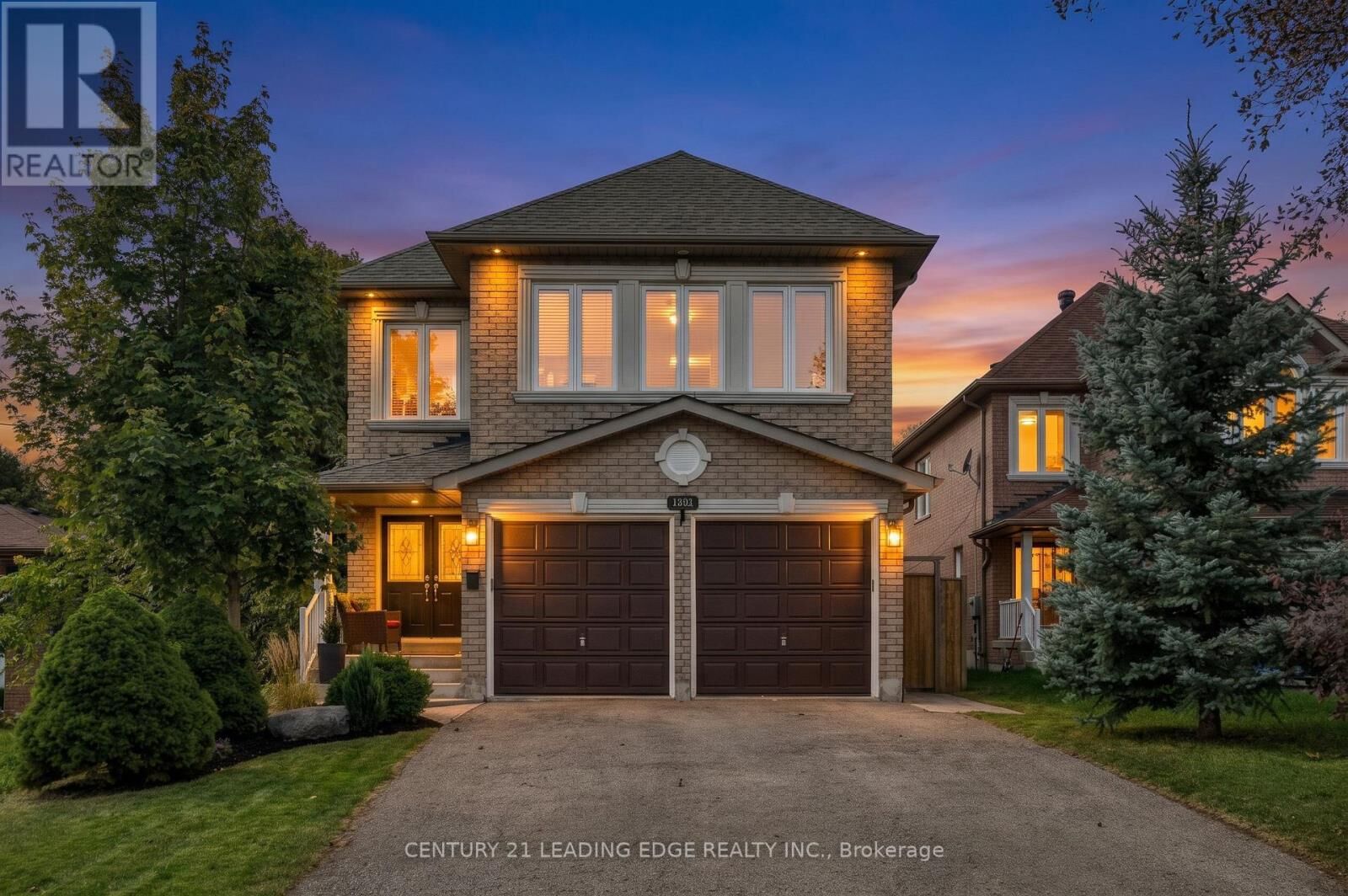 Property Photo:  1952 Spruce Hill Road  ON L1V 1S7 