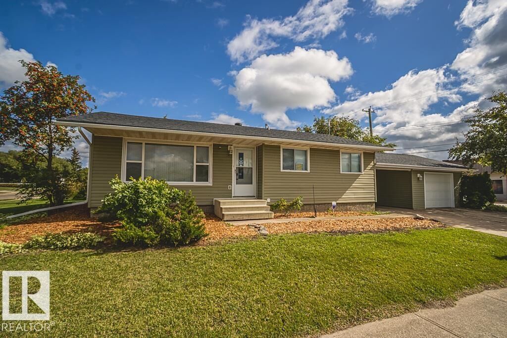Property Photo:  5013 45 St  AB T0A 3A1 
