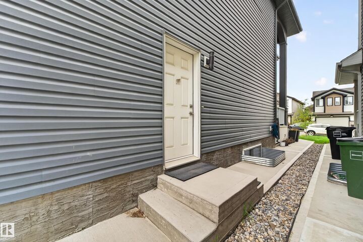 Property Photo:  1231 26 Street NW  AB T6T 2J9 