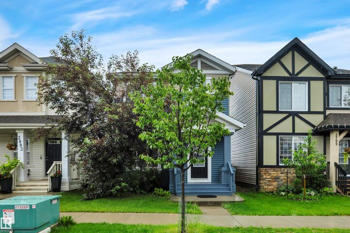 Property Photo:  2801 Coughlan Green SW  AB T6W 3P1 