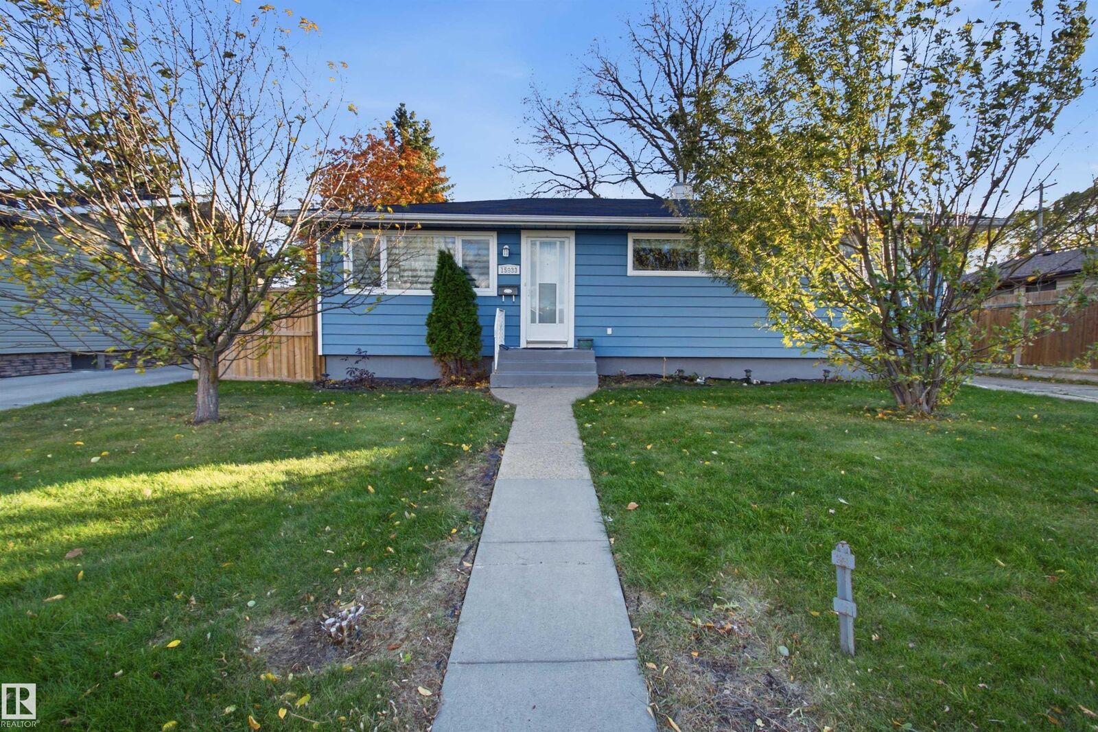 Property Photo:  15933 95 Avenue NW  AB T5P 0A3 