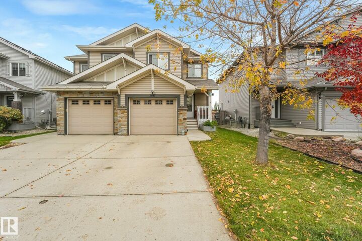 Property Photo:  1947 118 Street SW  AB T6W 2E4 