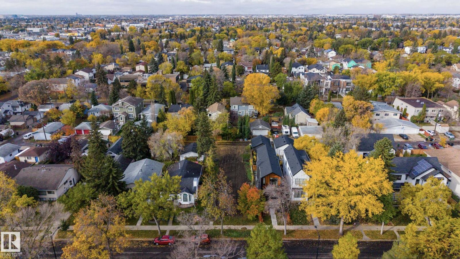 Property Photo:  10338 145 Street NW  AB T5N 2X7 