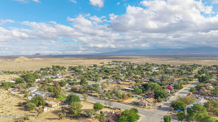 Property Photo:  39534 E 167th Street  CA 93591 