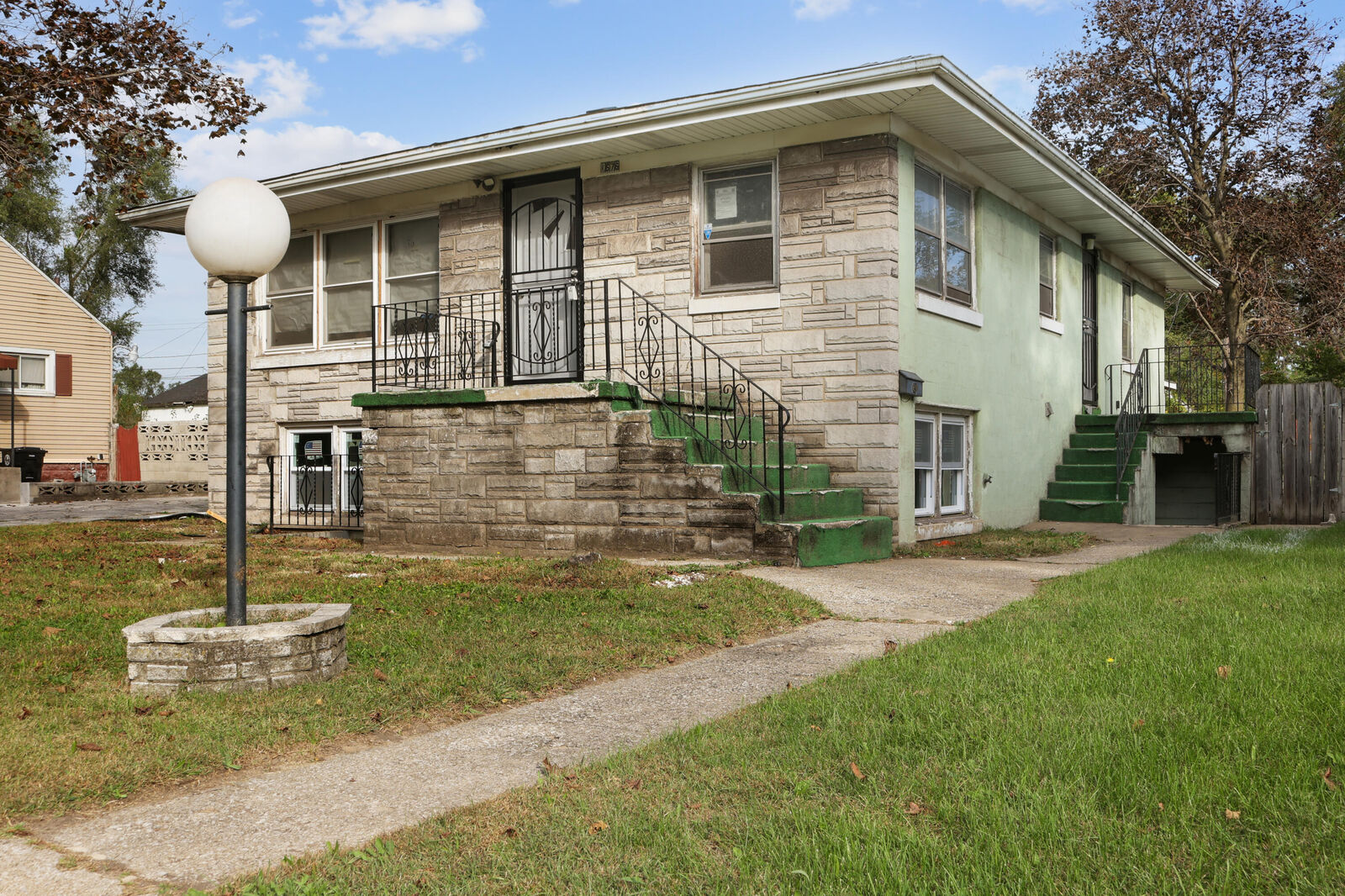 Property Photo:  1676 W 13th Avenue 1  IN 46404 