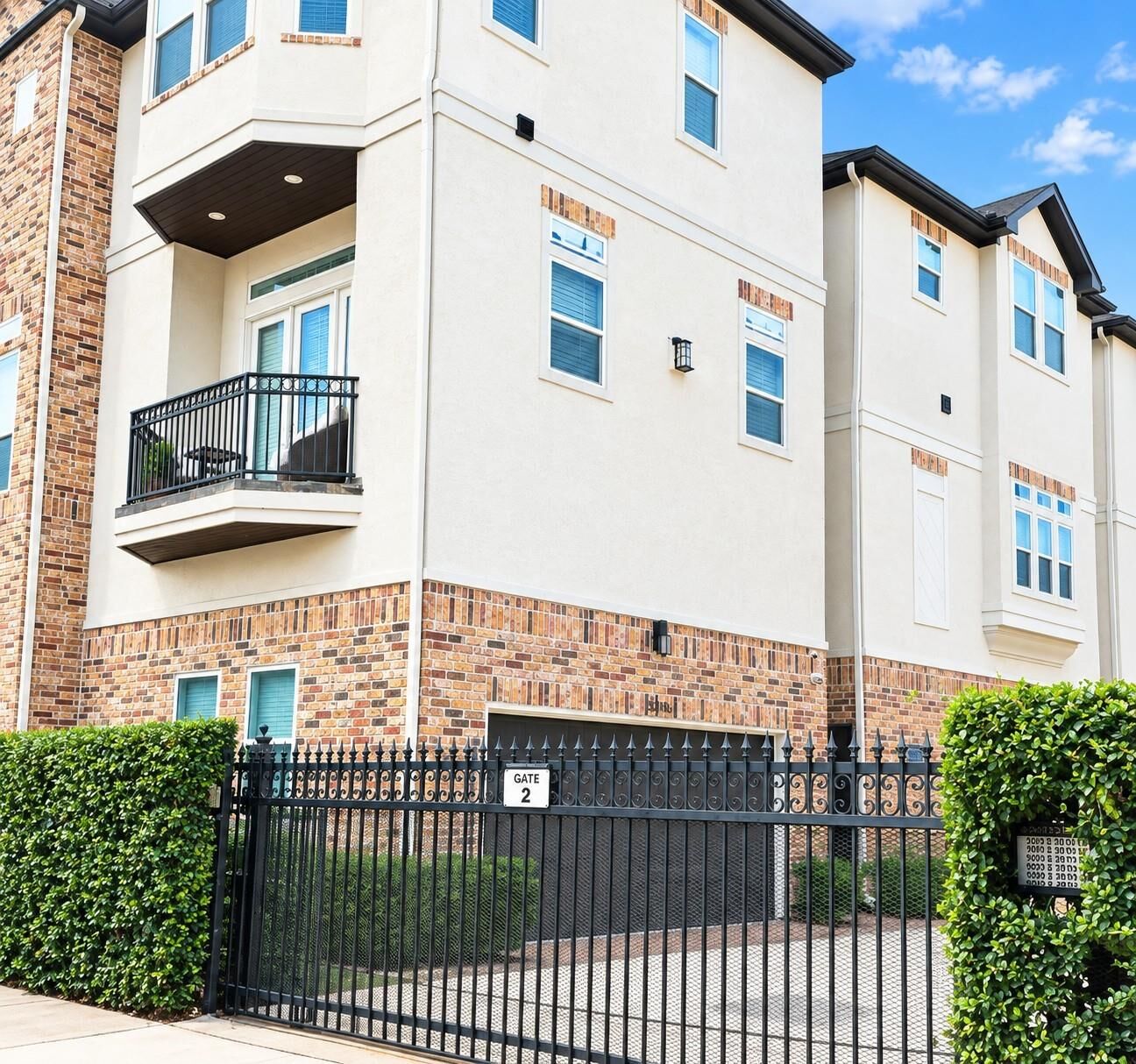 Property Photo: 2822 Princeton Street TX 77009