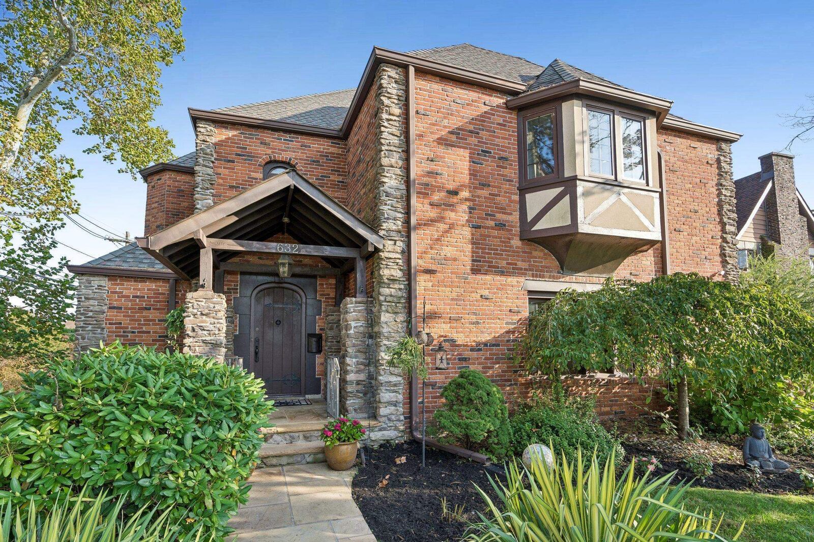 Property Photo:  632 Belgrove Dr  NJ 07032 
