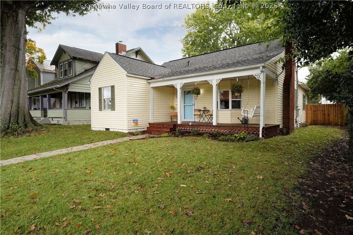Property Photo:  724 Holley Street  WV 25177 