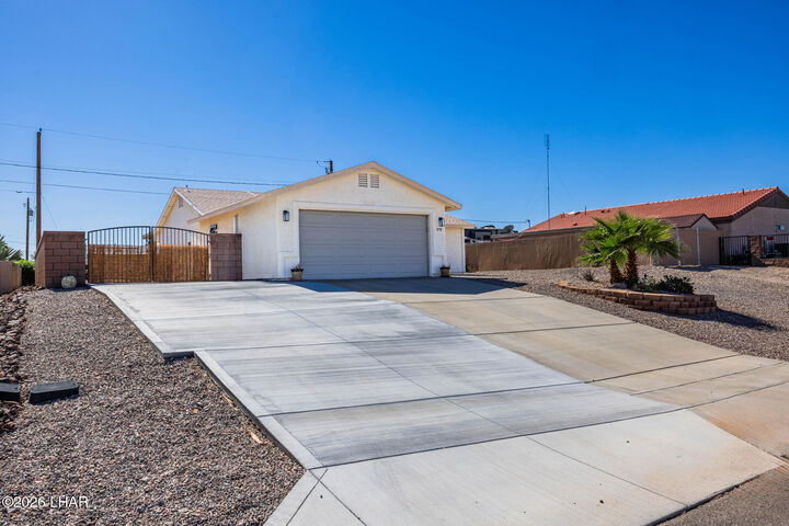 Property Photo: 3710 Aqua Dr AZ 86406