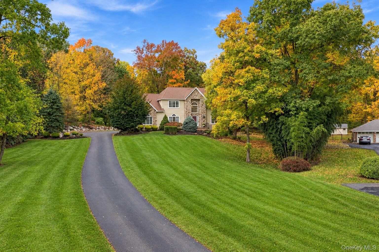 Property Photo: 6 Regis Court NY 10901