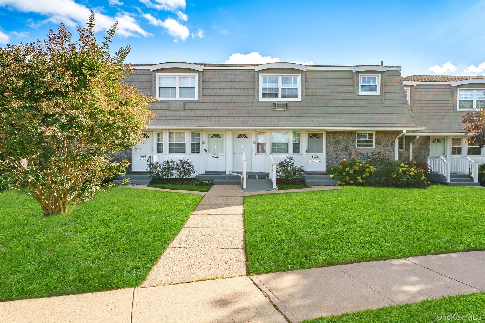 Property Photo: 5215 Wilshire Lane 5215 NY 11769