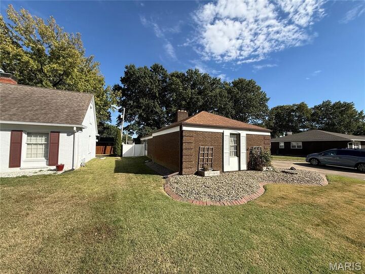 Property Photo:  3404 Princeton Drive  IL 62040 
