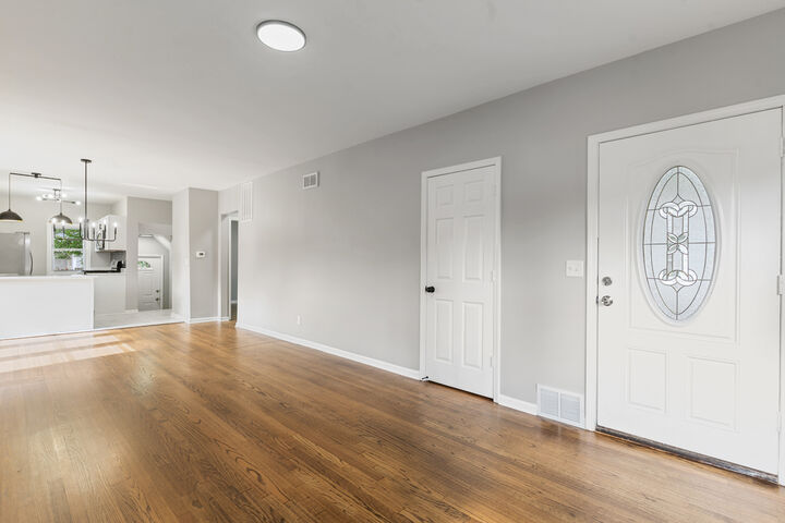 Property Photo: 741 Hinman Street IL 60505