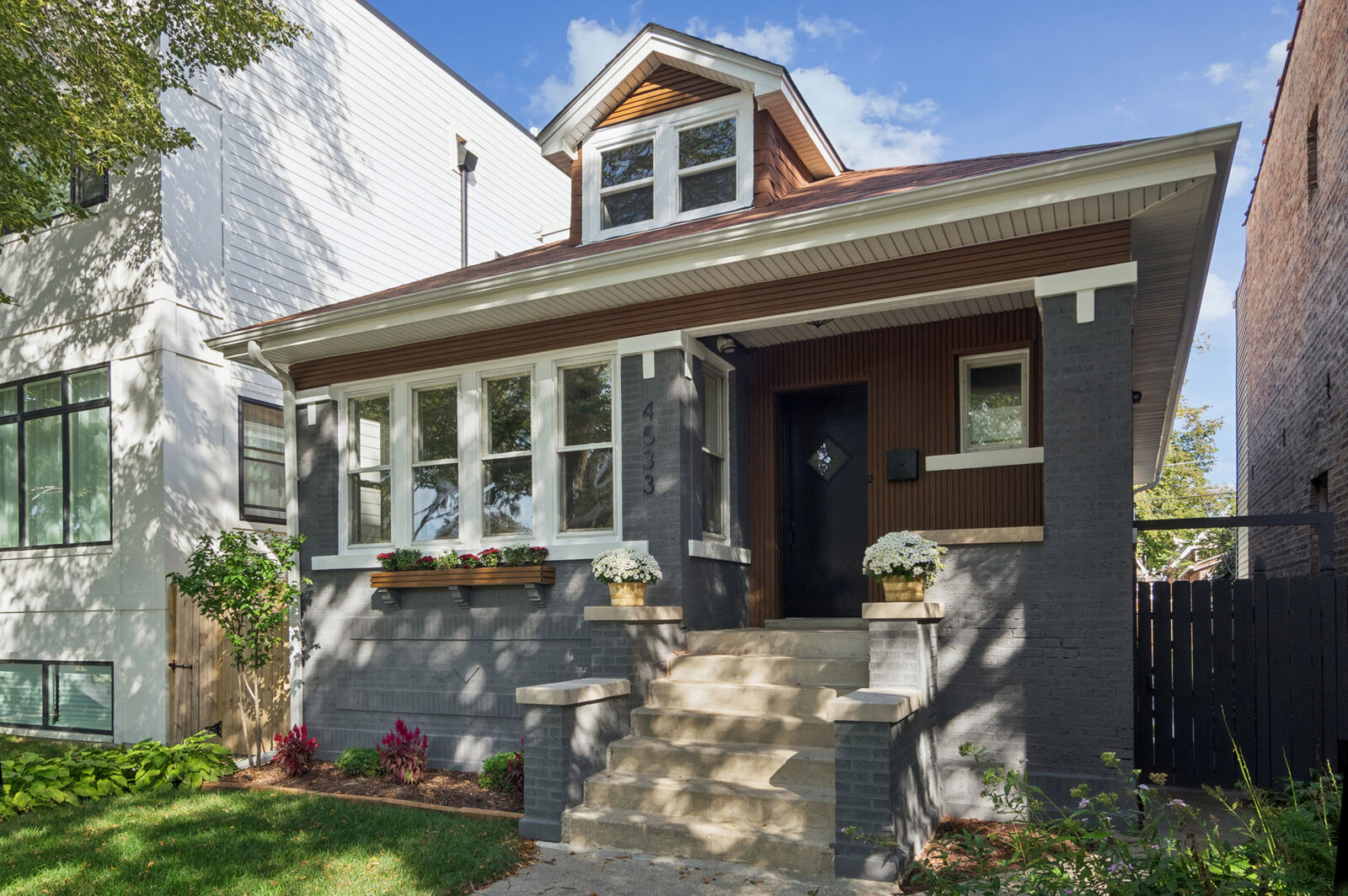 Property Photo:  4533 N Karlov Avenue  IL 60630 