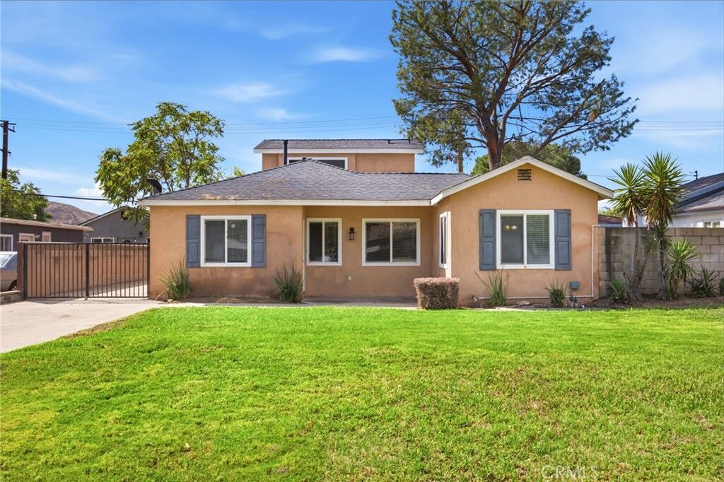 Property Photo:  1629 Kendall Dr  CA 92407 