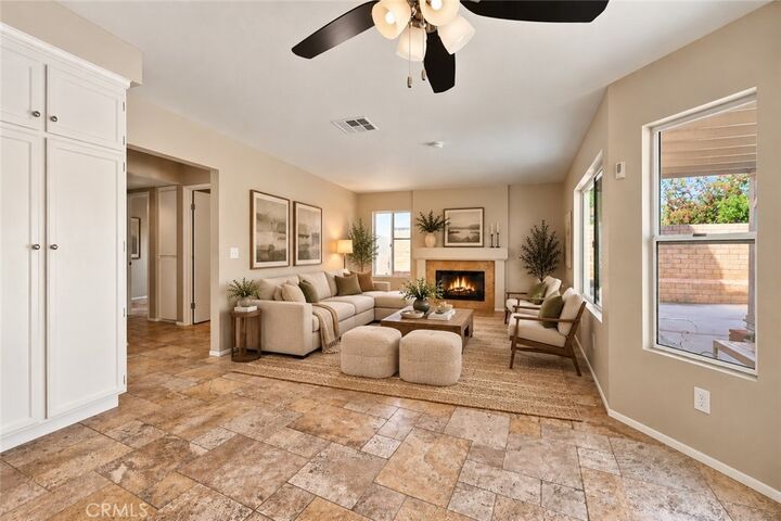 Property Photo: 3121 Crowne CA 93551