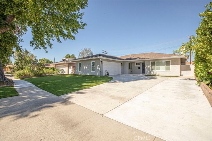 Property Photo: 16733 Sunburst CA 91343