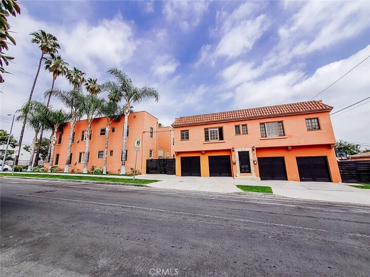 Property Photo:  3324 Bellevue Avenue  CA 90026 