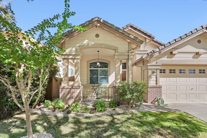 Property Photo:  2305 Dinwiddie Way  CA 95758 