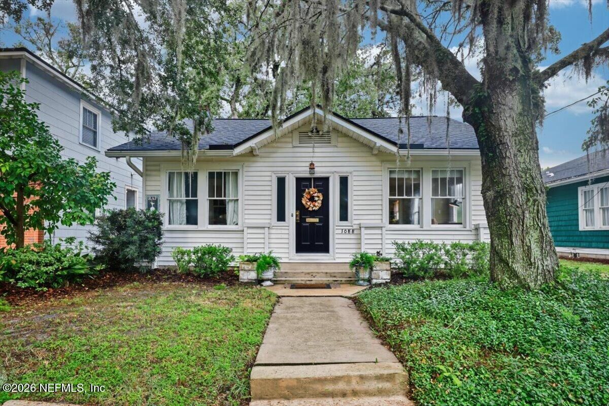 Property Photo: 1088 Cherry Street FL 32205