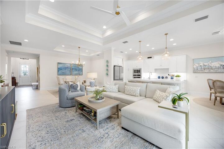 Property Photo:  6472 Arriba Ave  FL 34113 