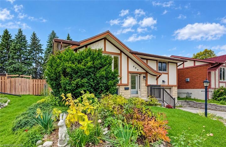 Property Photo:  404 Lakeview Drive  ON N2L 4Z6 