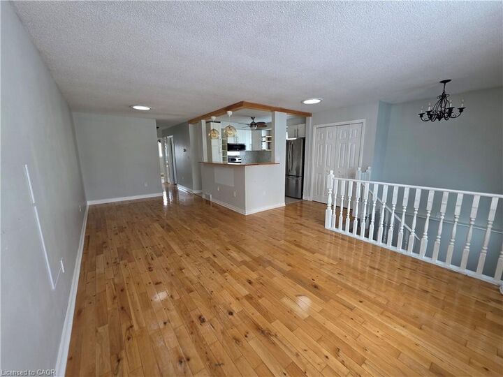 Property Photo:  37 Fox Trail Upper  ON L2S 3T7 
