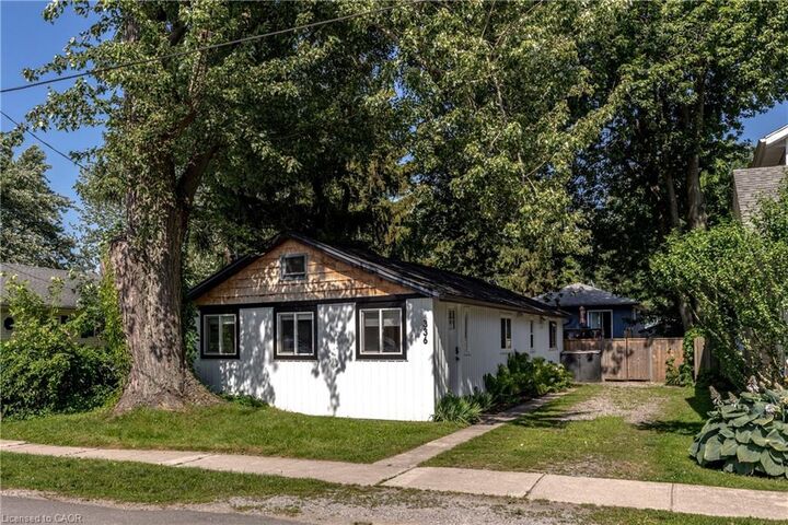 Property Photo:  336 Eastwood Avenue  ON L0S 1B0 