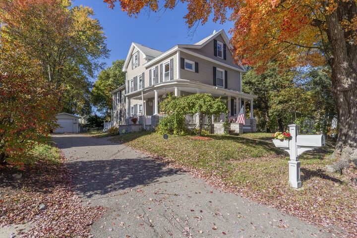 Property Photo:  74 Arlington St  MA 01453 