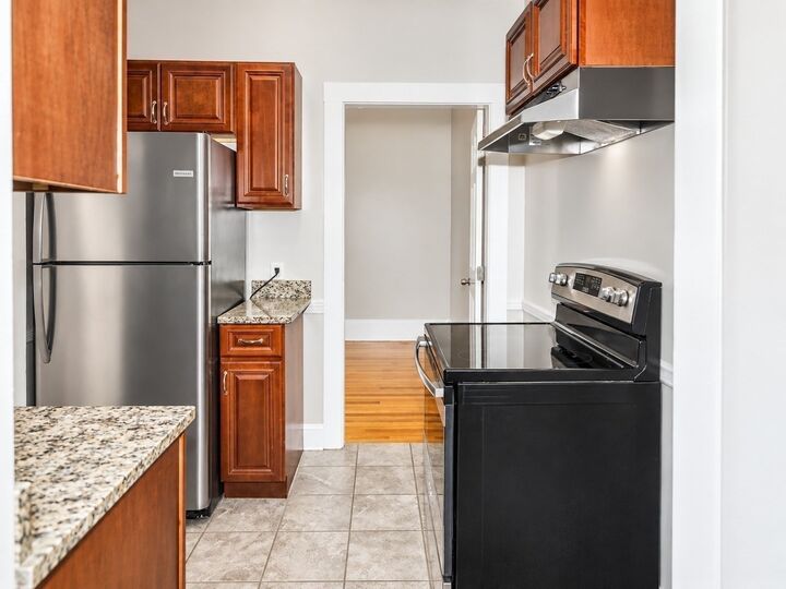Property Photo: 73 Nesmith St 4 MA 01852