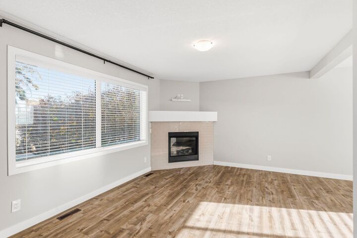 Property Photo:  311 Killarney Glen Court SW  AB T3E 7H4 