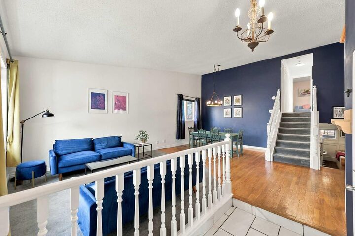 Property Photo:  71 Hawkhill Way NW  AB T3G 3A3 