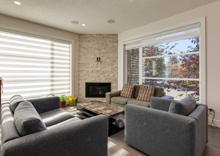 Property Photo:  2790 19 Avenue SW  AB T3E 7P6 