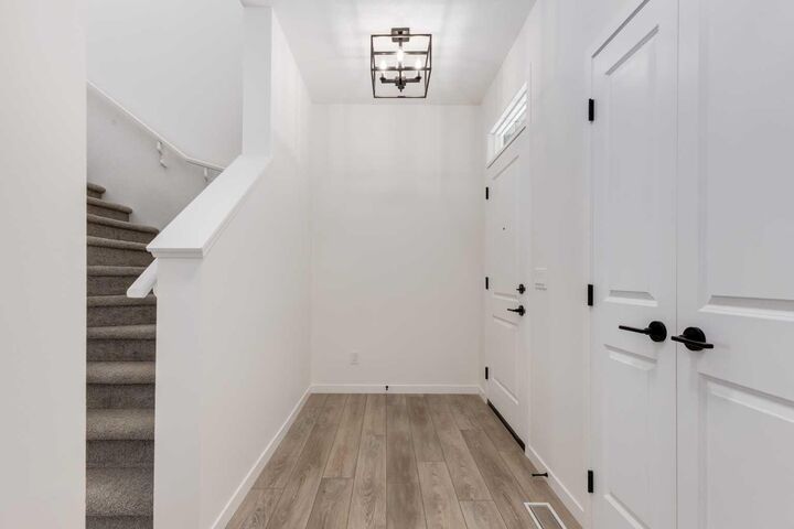 Property Photo:  390 Ellen Park  AB T0M 0S0 
