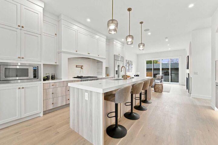 Property Photo: 2300 6 Street NE AB T2E 3Z1