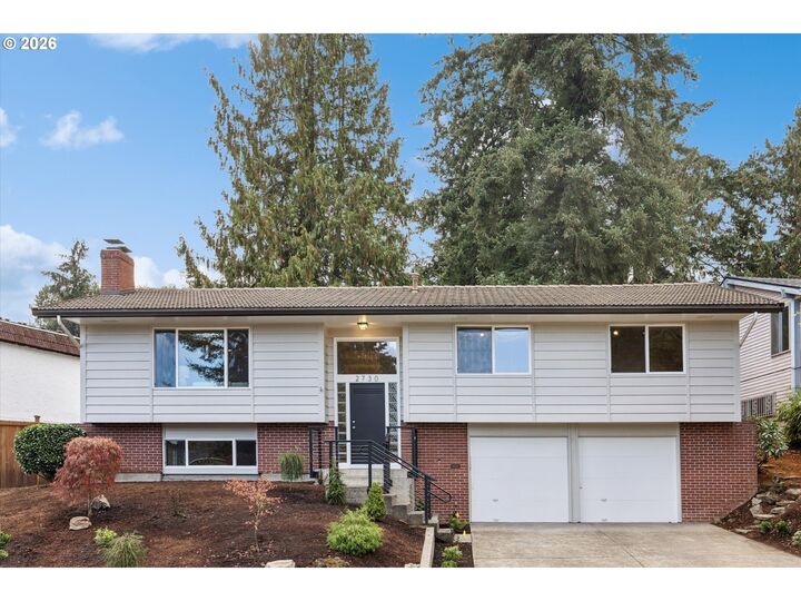 Property Photo:  2730 SW Plum Ct  OR 97219 