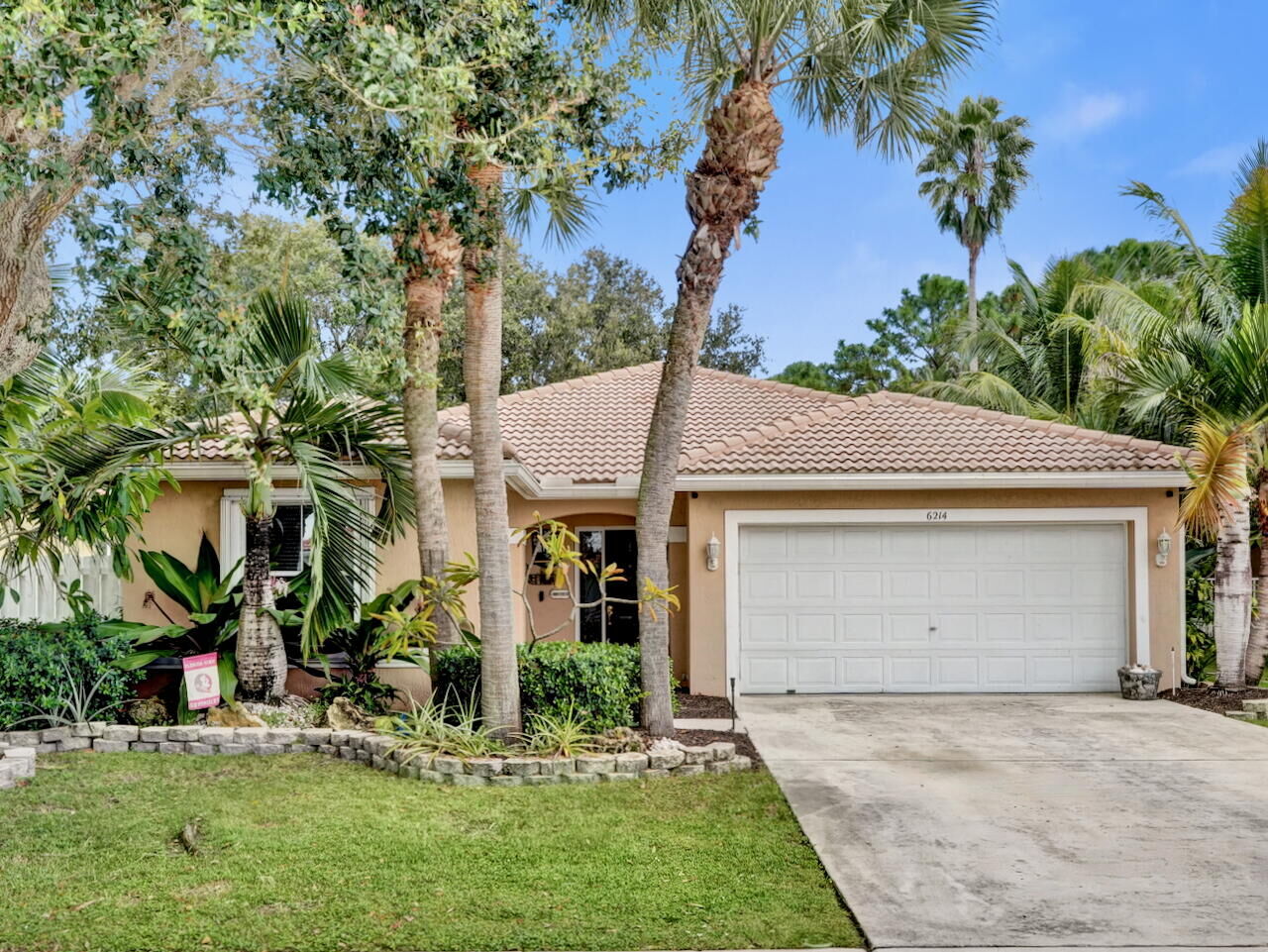 Property Photo: 6214 Sand Hills Circle FL 33463