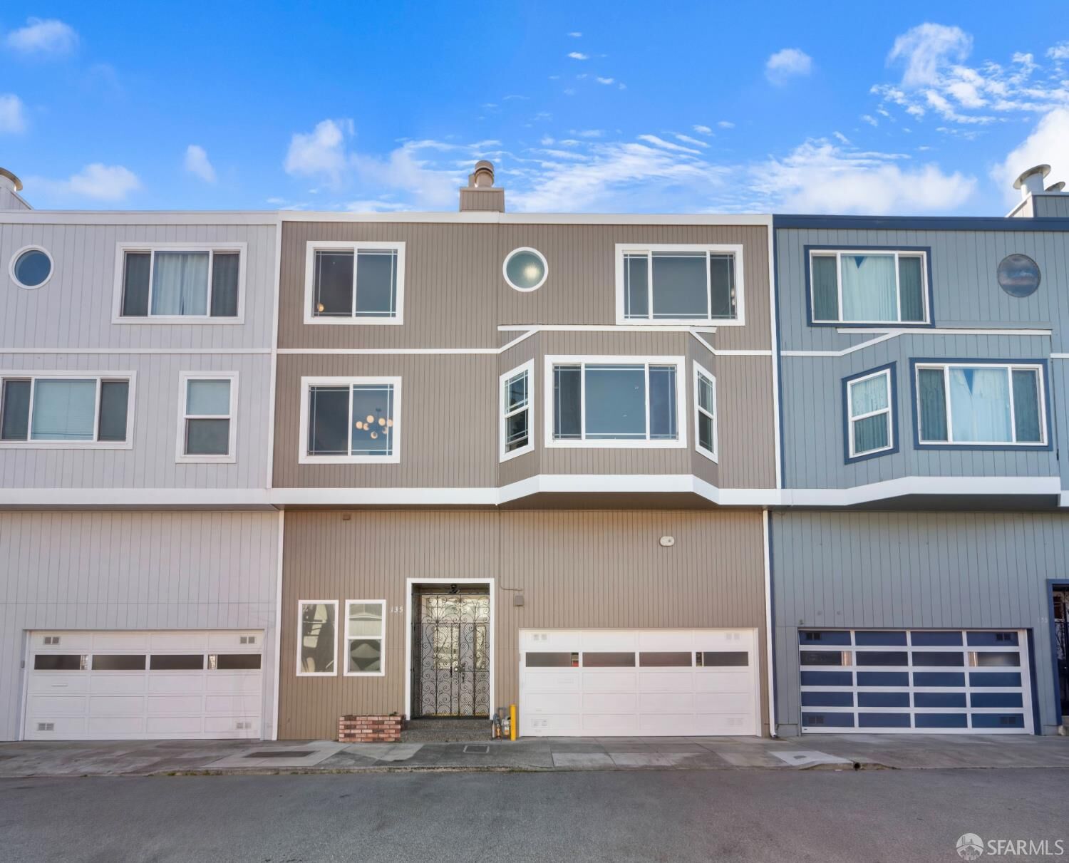 Property Photo:  135 Karen Court  CA 94134 