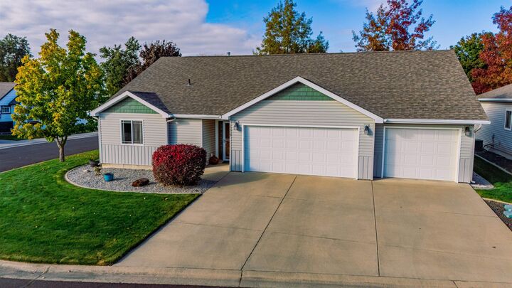 Property Photo:  14319 E Cloverdale Ln  WA 99216 